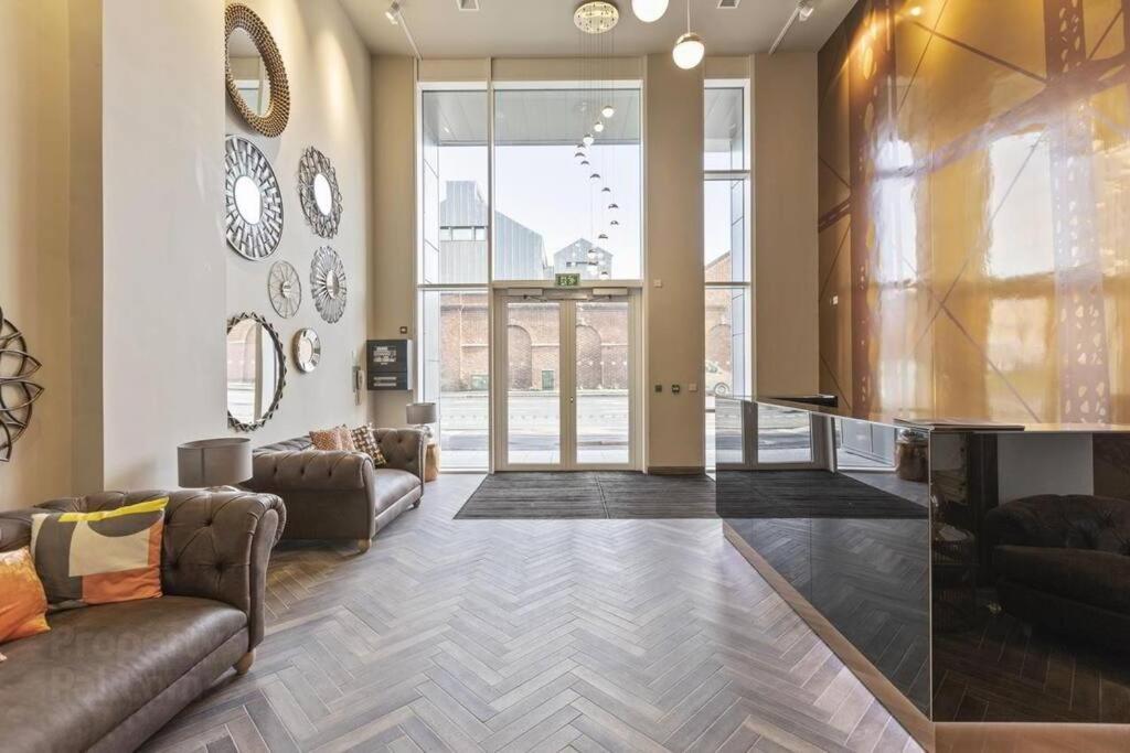 Belfast City Centre, Sleeps 6 Экстерьер фото