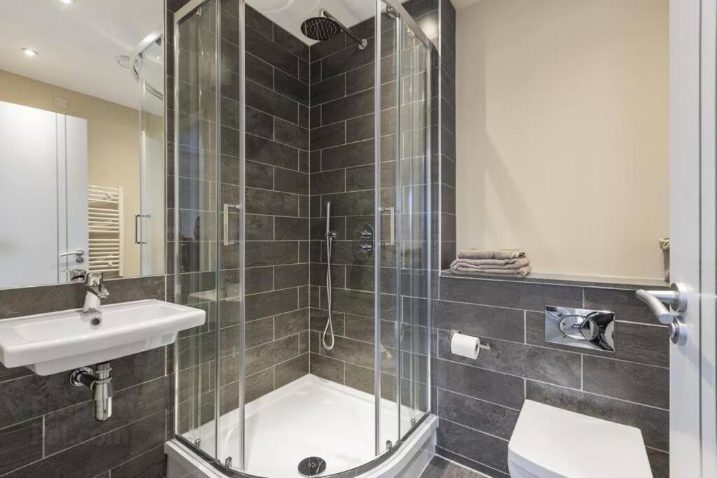 Belfast City Centre, Sleeps 6 Экстерьер фото